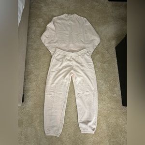 Nike oversized cream colored jogger set
